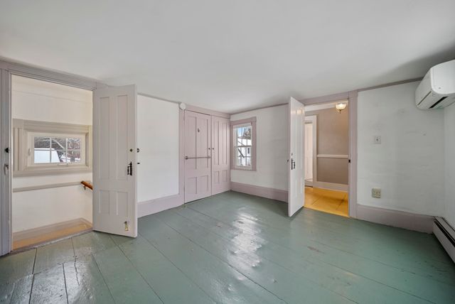 10 Maple Street, Exeter, NH 03833