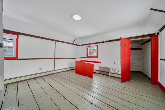 10 Maple Street, Exeter, NH 03833