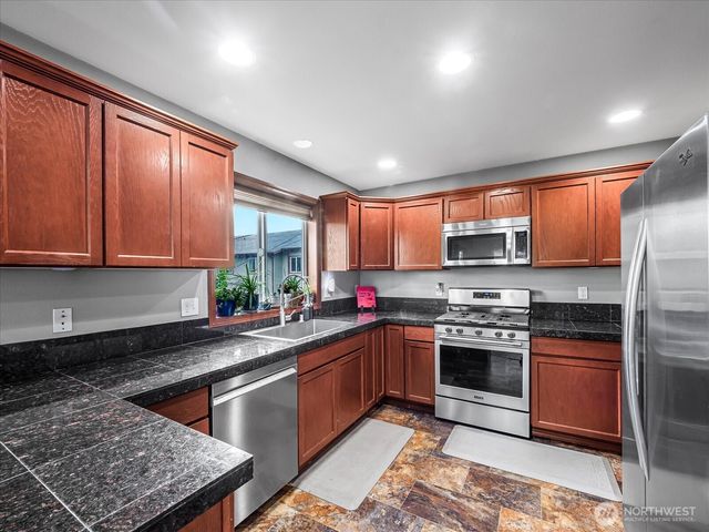 1011 94th Drive NE, Lake Stevens, WA 98258