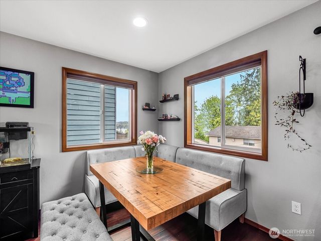 1011 94th Drive NE, Lake Stevens, WA 98258