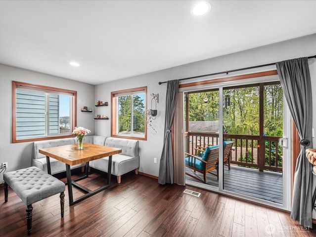 1011 94th Drive NE, Lake Stevens, WA 98258