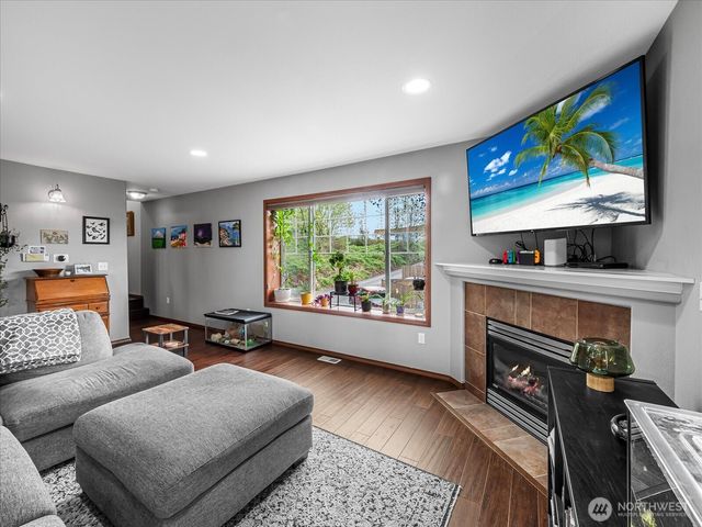 1011 94th Drive NE, Lake Stevens, WA 98258