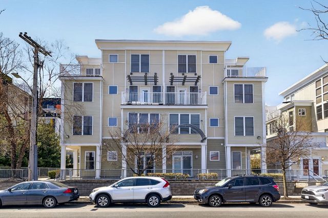 25 Wheeler St 114, Cambridge, MA 02138