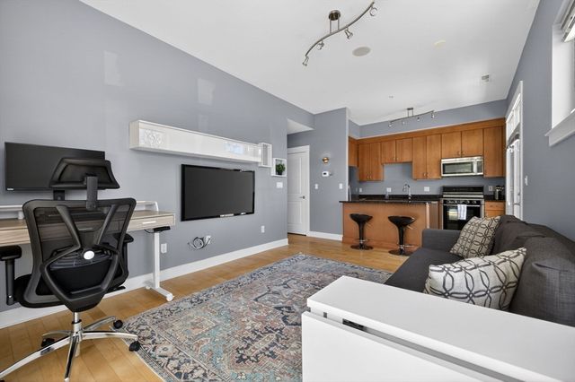 25 Wheeler St 114, Cambridge, MA 02138