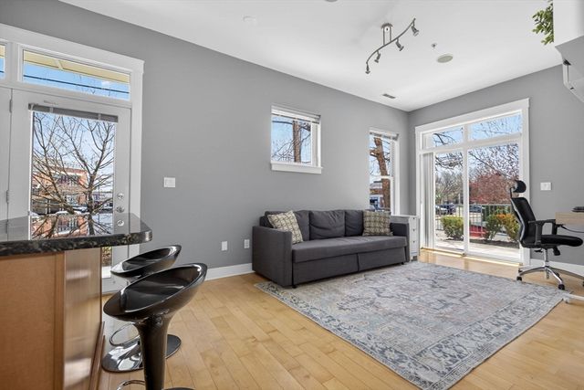 25 Wheeler St 114, Cambridge, MA 02138