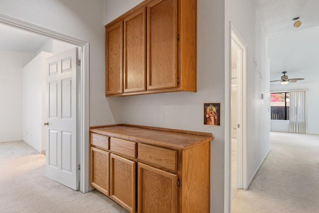 6113 Wolf Creek Ct, Elk Grove, CA 95758