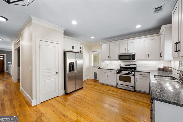 1938 Timberwood Trace, Decatur, GA 30032