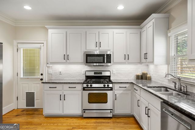 1938 Timberwood Trace, Decatur, GA 30032