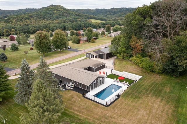 W6019 County Road S, Onalaska, WI 54650