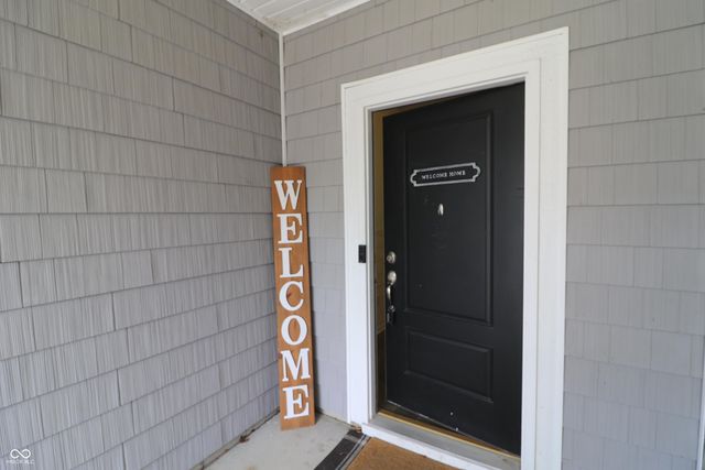 5786 Waterstone Way, Whitestown, IN 46075