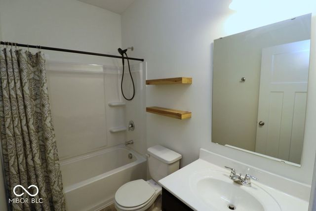 5786 Waterstone Way, Whitestown, IN 46075