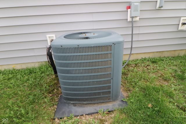 5786 Waterstone Way, Whitestown, IN 46075