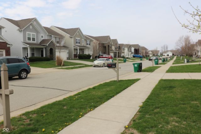 5786 Waterstone Way, Whitestown, IN 46075