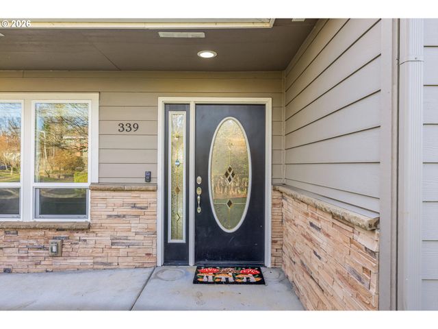 339 TELFORD Rd, Oregon City, OR 97045
