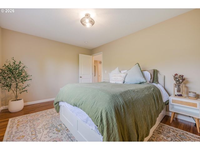 339 TELFORD Rd, Oregon City, OR 97045