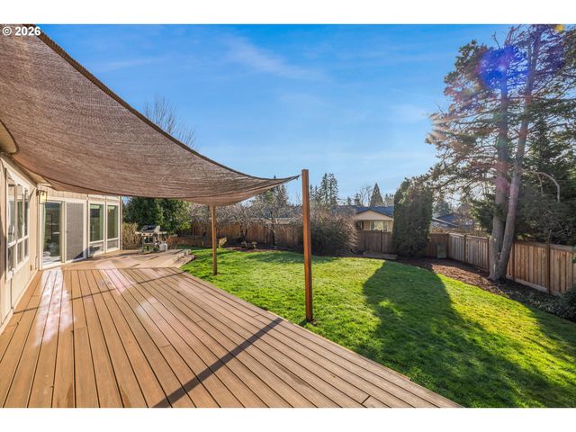 339 TELFORD Rd, Oregon City, OR 97045