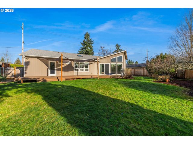 339 TELFORD Rd, Oregon City, OR 97045