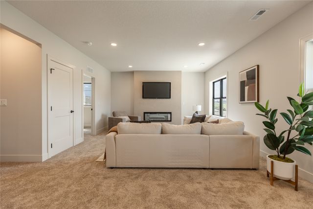 3001 Wakonda Drive, Norwalk, IA 50211