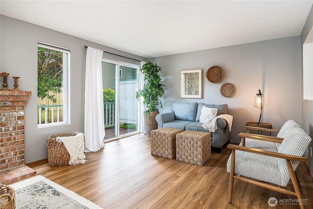 21305 50th Avenue W #B2, Mountlake Terrace, WA 98043