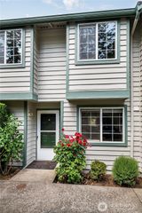 21305 50th Avenue W #B2, Mountlake Terrace, WA 98043