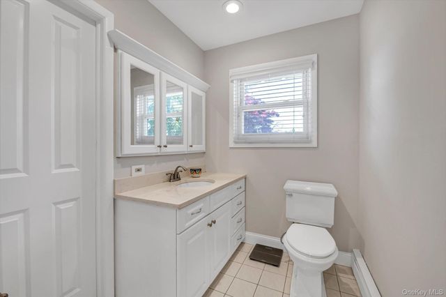 1678 Park Avenue, Merrick, NY 11566