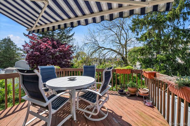 1678 Park Avenue, Merrick, NY 11566