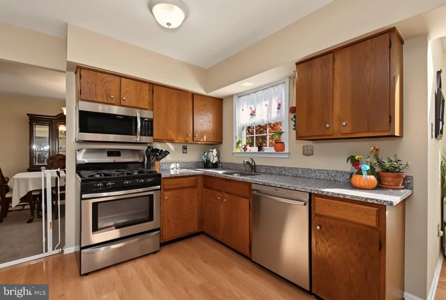 101 GLASGOW CIR, Lansdale, PA 19446