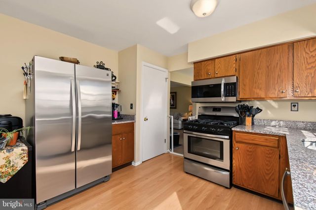 101 GLASGOW CIR, Lansdale, PA 19446