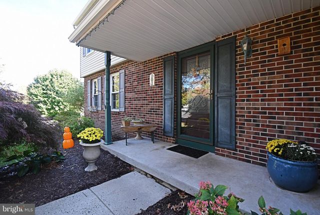 101 GLASGOW CIR, Lansdale, PA 19446