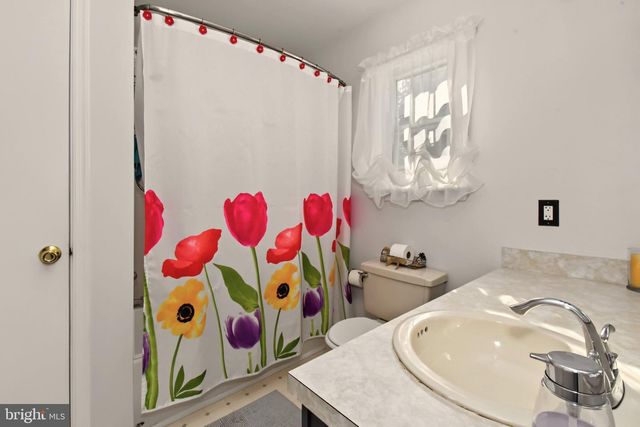 101 GLASGOW CIR, Lansdale, PA 19446