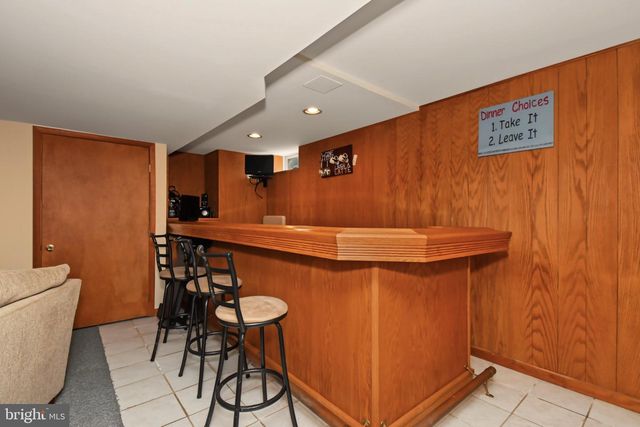 101 GLASGOW CIR, Lansdale, PA 19446