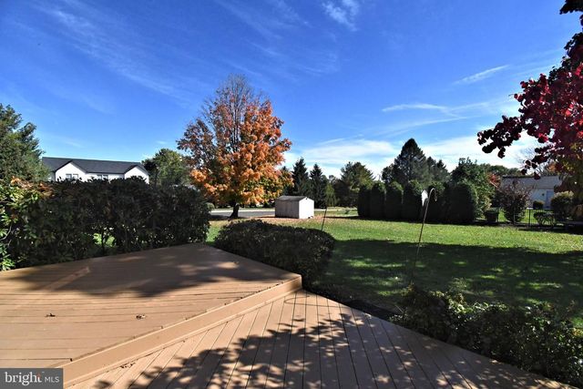 101 GLASGOW CIR, Lansdale, PA 19446