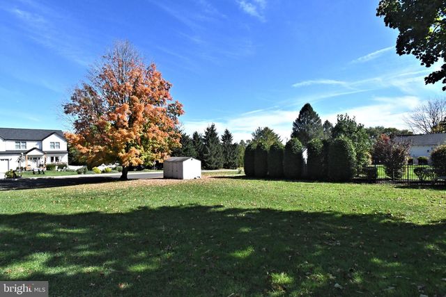 101 GLASGOW CIR, Lansdale, PA 19446