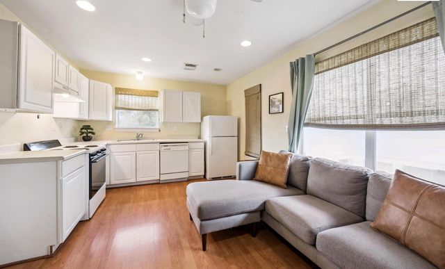 1847 Cortlandt Street, Houston, TX 77008