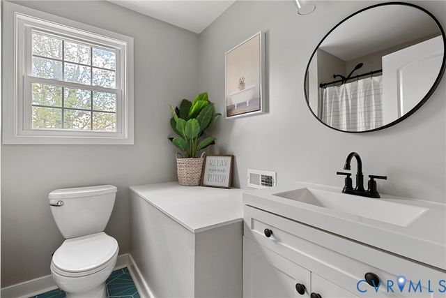 1315 Maywood Rd, Richmond, VA 23229