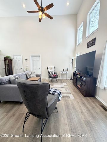 10015 Lakeside Drive, Perrinton, MI 48871