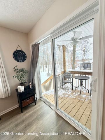 10015 Lakeside Drive, Perrinton, MI 48871