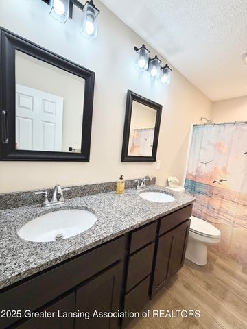 10015 Lakeside Drive, Perrinton, MI 48871