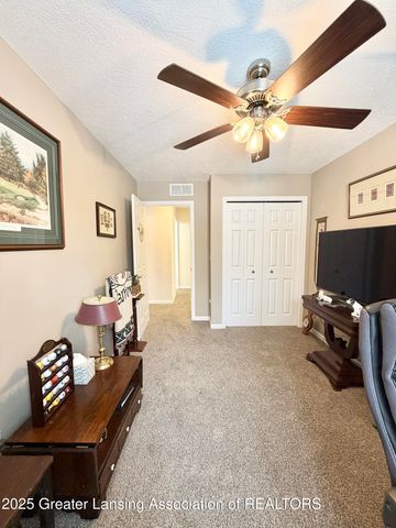 10015 Lakeside Drive, Perrinton, MI 48871