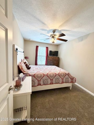 10015 Lakeside Drive, Perrinton, MI 48871