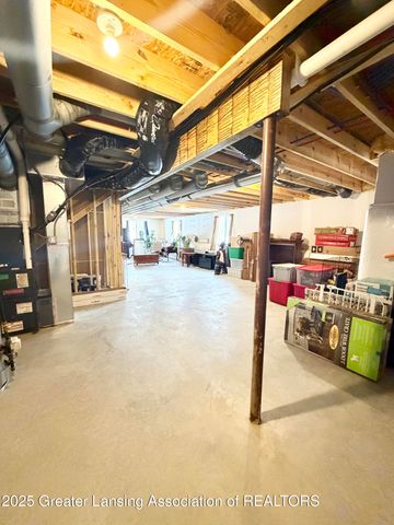 10015 Lakeside Drive, Perrinton, MI 48871