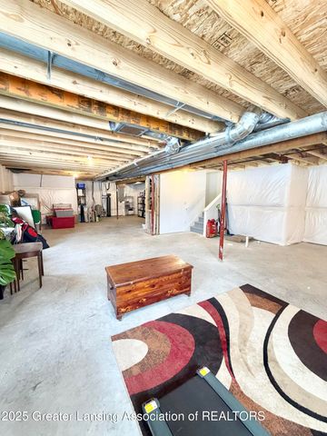 10015 Lakeside Drive, Perrinton, MI 48871