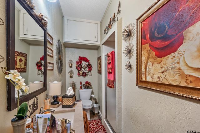 637 S Bois D Arc, Tyler, TX 75701