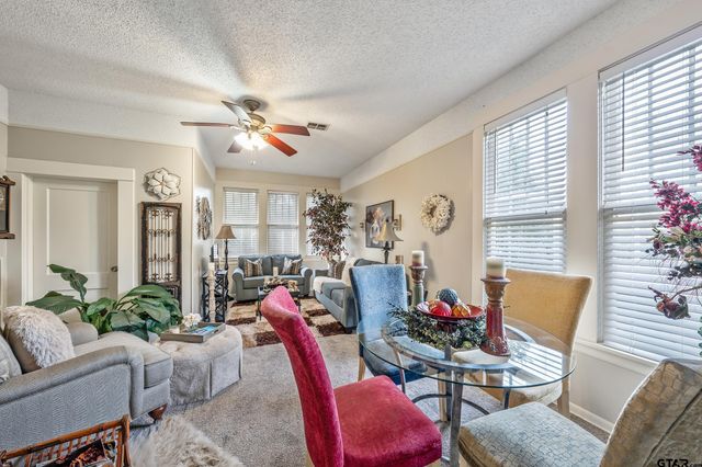 637 S Bois D Arc, Tyler, TX 75701