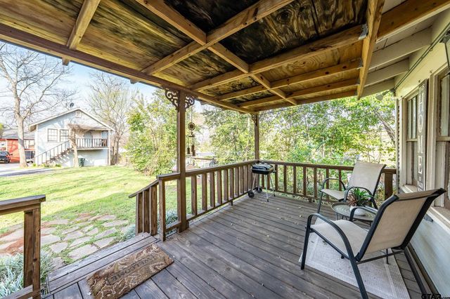 637 S Bois D Arc, Tyler, TX 75701