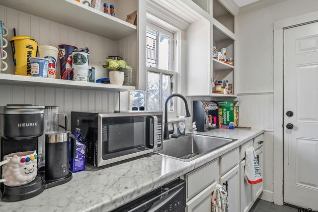 637 S Bois D Arc, Tyler, TX 75701