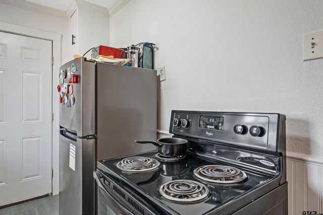 637 S Bois D Arc, Tyler, TX 75701