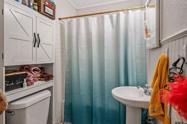 637 S Bois D Arc, Tyler, TX 75701