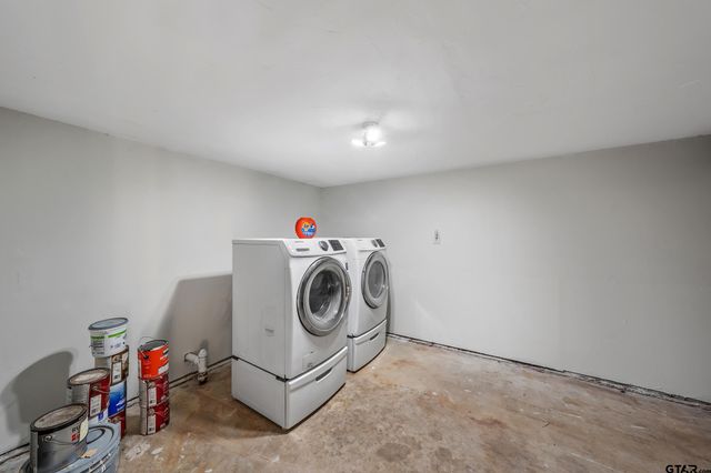 637 S Bois D Arc, Tyler, TX 75701