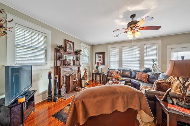 637 S Bois D Arc, Tyler, TX 75701